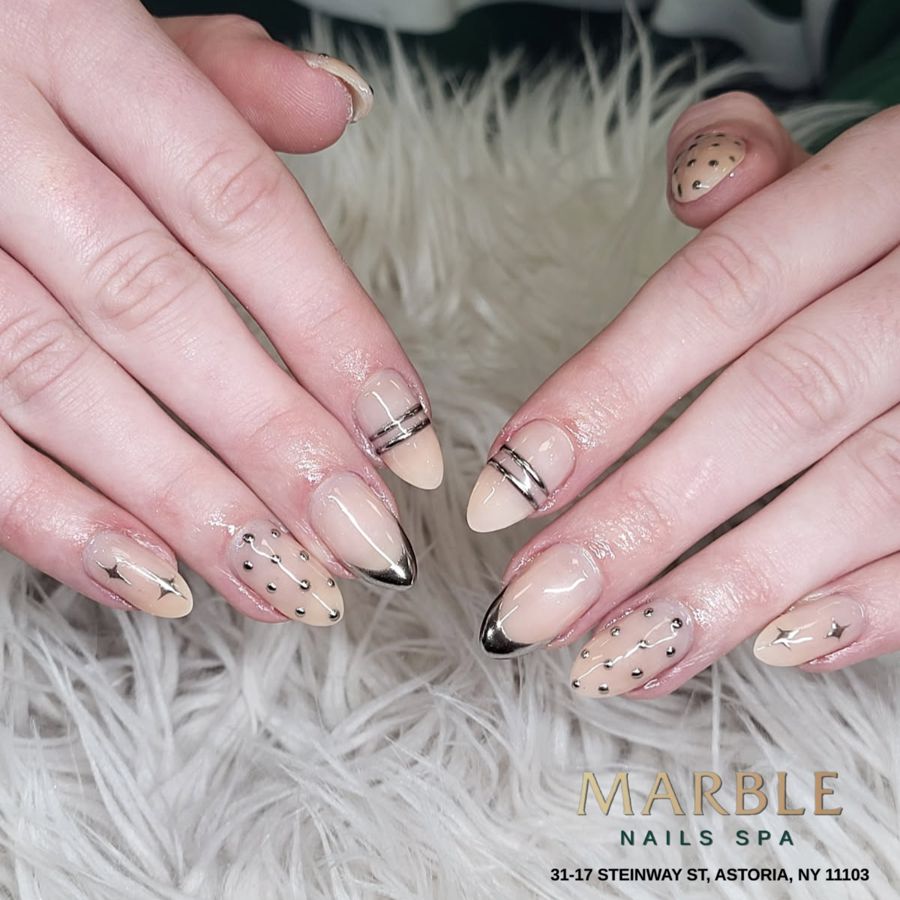 Marble Nails Spa - Winter Nails Ideas
